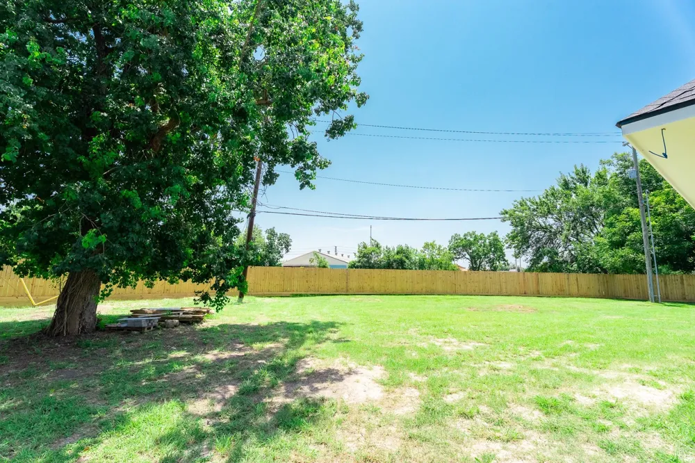 1211 Cherokee Drive Pasadena, TX 77506