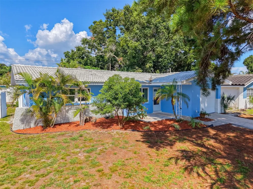2373 FOREST DRIVE Clearwater, FL 33763