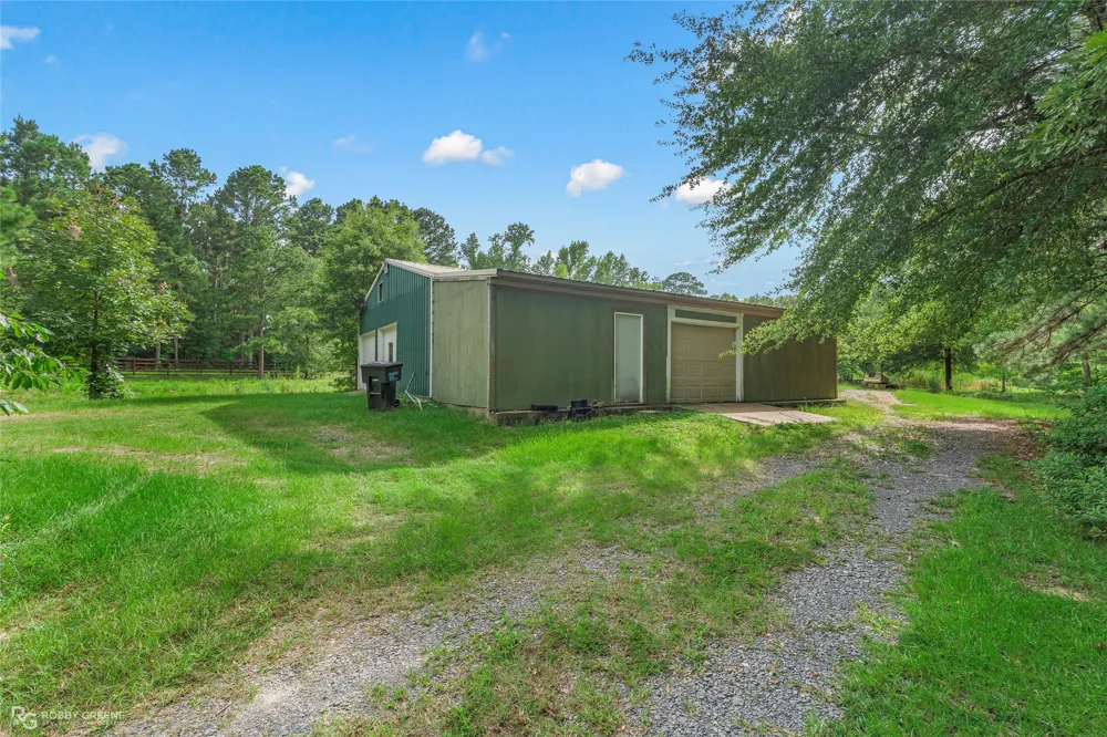 3194 Herren Road Doyline, LA 71023