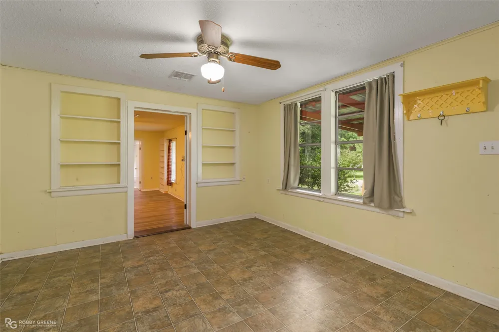 3194 Herren Road Doyline, LA 71023