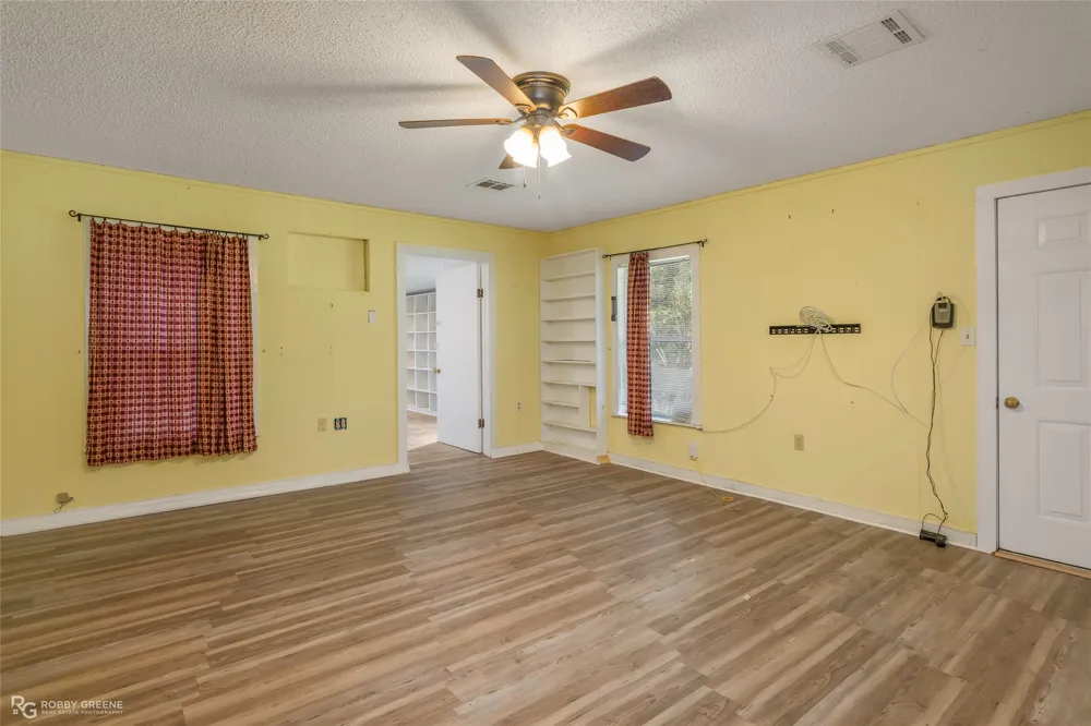 3194 Herren Road Doyline, LA 71023