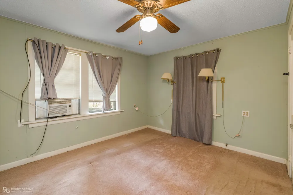 3194 Herren Road Doyline, LA 71023