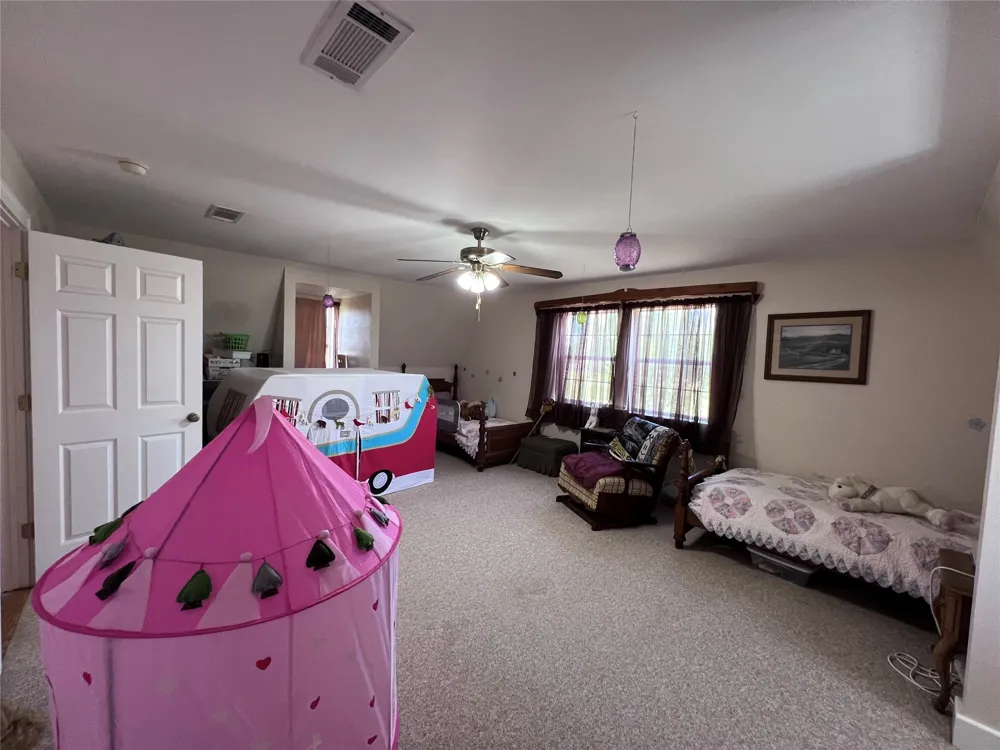 706 County Road 4599 Boyd, TX 76023