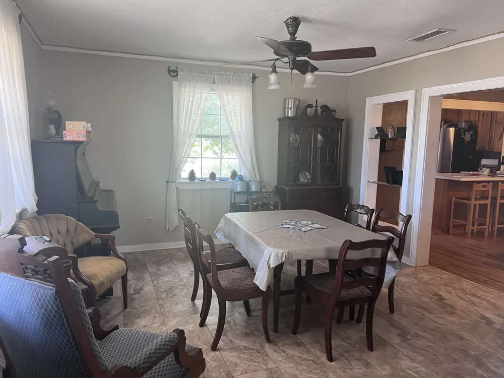 706 County Road 4599 Boyd, TX 76023