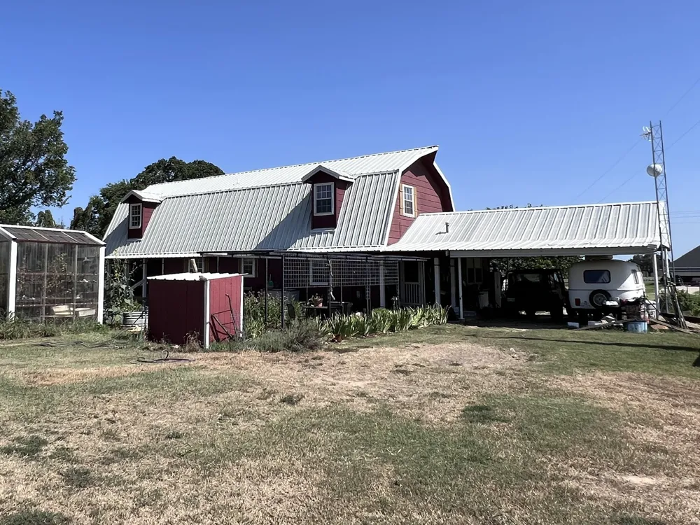 706 County Road 4599 Boyd, TX 76023
