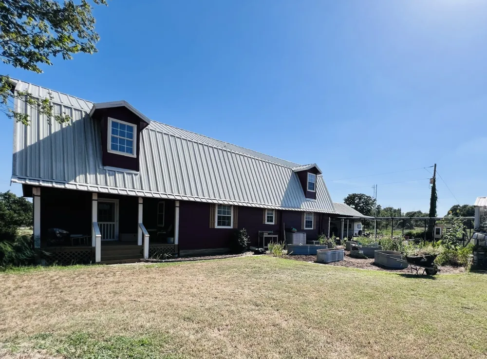 706 County Road 4599 Boyd, TX 76023