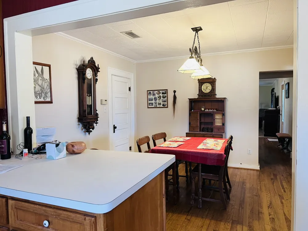 706 County Road 4599 Boyd, TX 76023