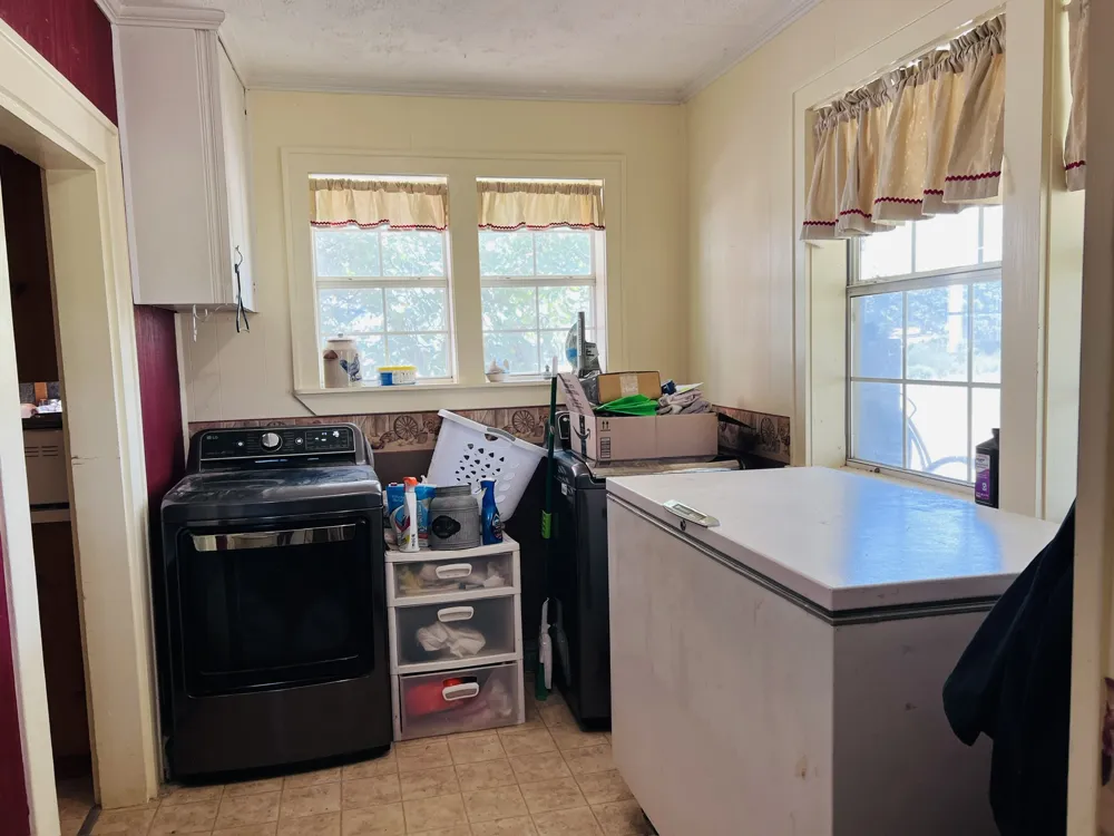 706 County Road 4599 Boyd, TX 76023