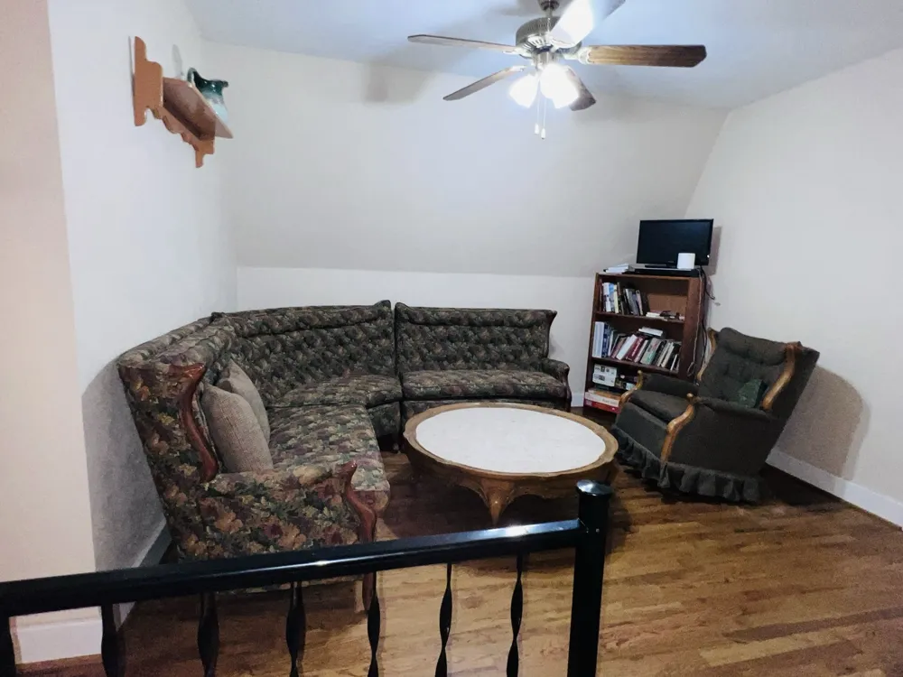 706 County Road 4599 Boyd, TX 76023
