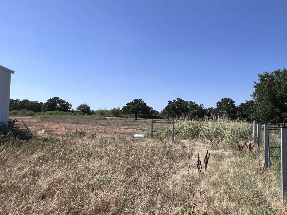 706 County Road 4599 Boyd, TX 76023