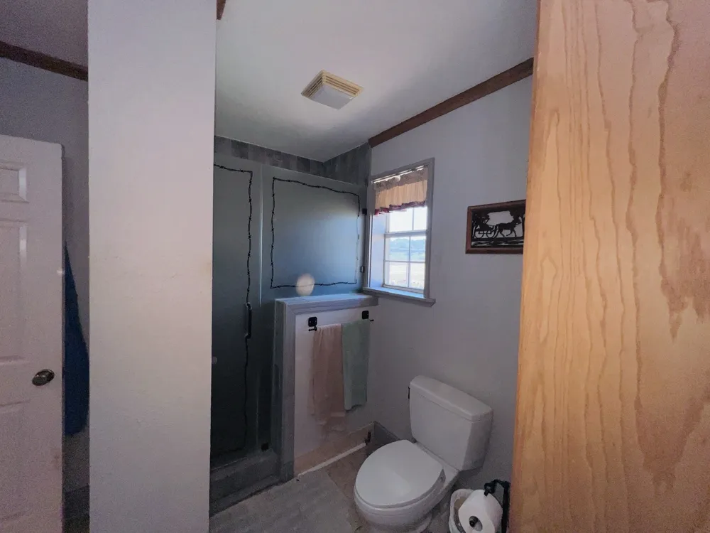 706 County Road 4599 Boyd, TX 76023