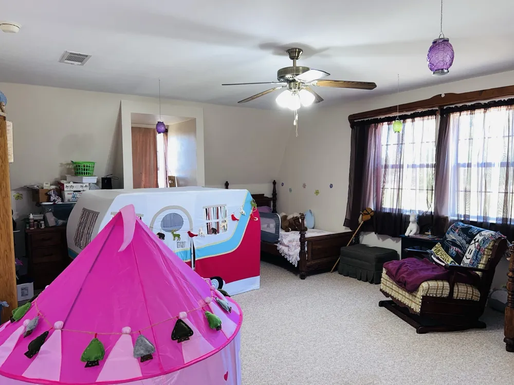 706 County Road 4599 Boyd, TX 76023