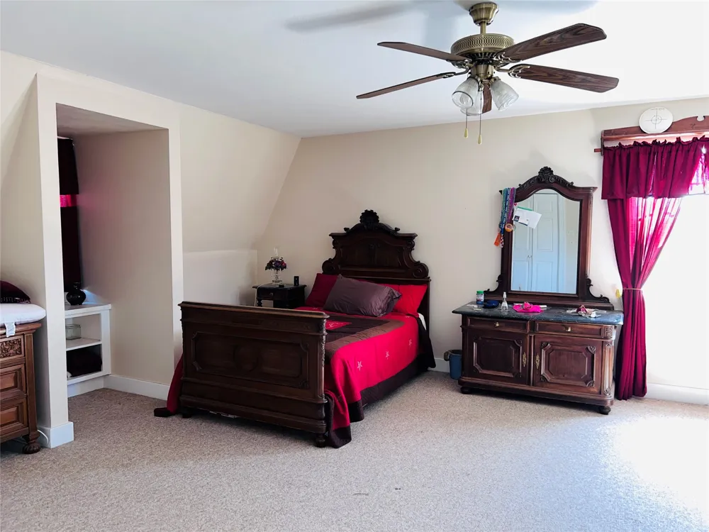 706 County Road 4599 Boyd, TX 76023