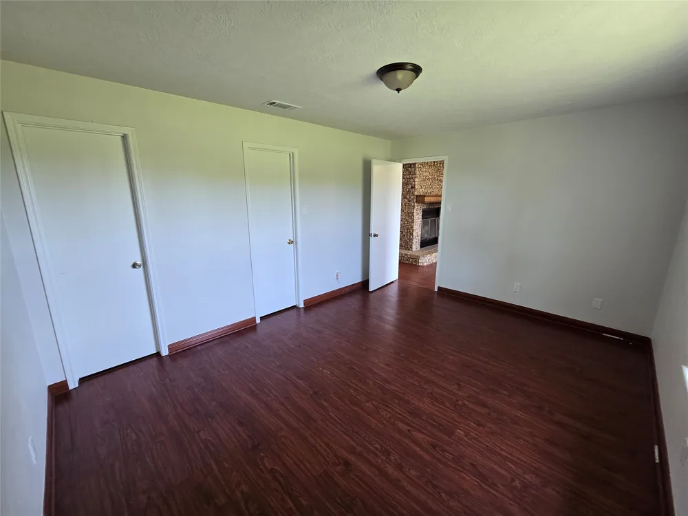65 Paisano Lane Huntsville, TX 77340