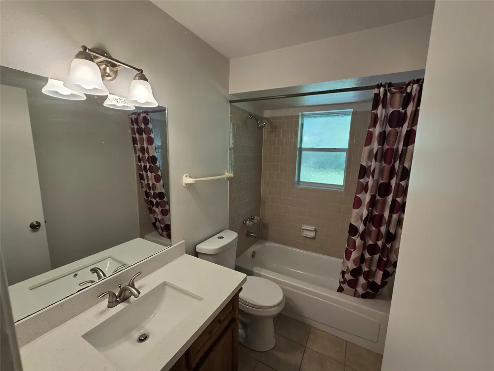 65 Paisano Lane Huntsville, TX 77340