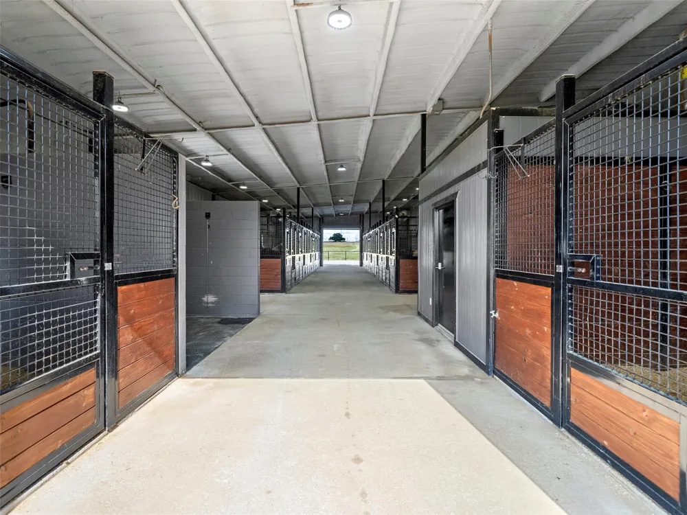 4100 Dr. Griffin Road Cross Roads, TX 76227