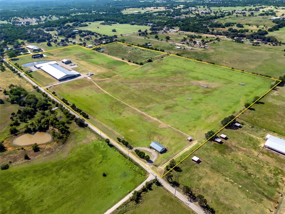 4100 Dr. Griffin Road Cross Roads, TX 76227