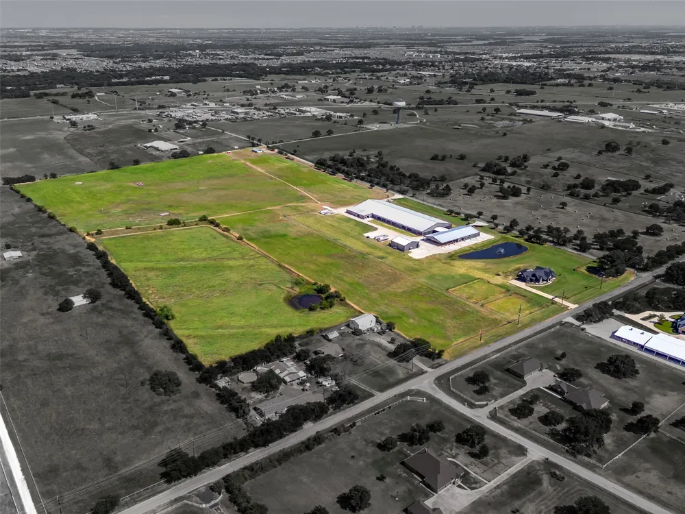 4100 Dr. Griffin Road Cross Roads, TX 76227