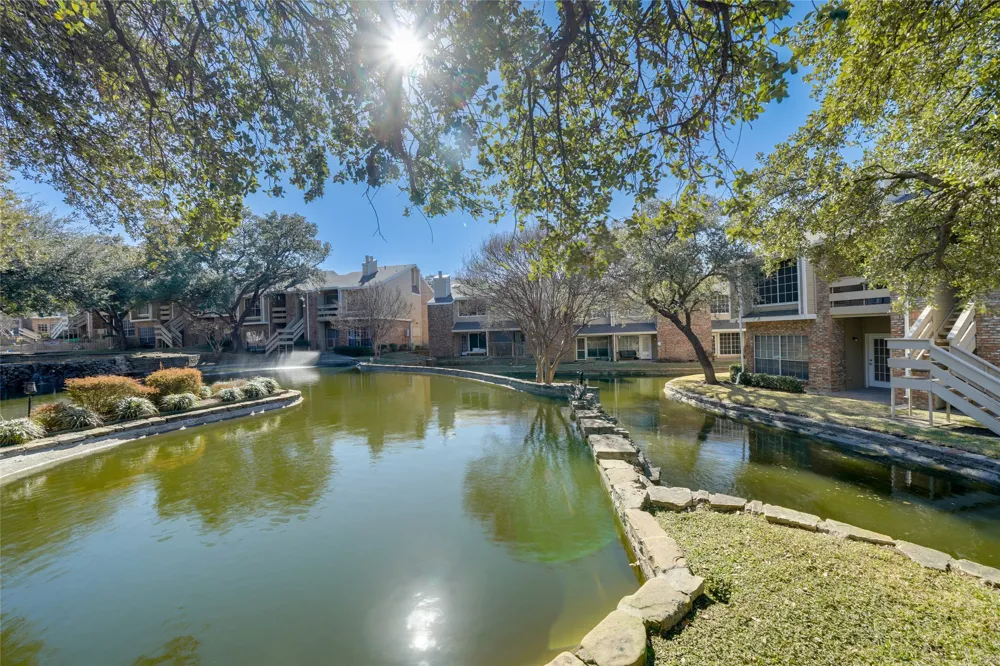 3550 Country Square Drive #409 Carrollton, TX 75006