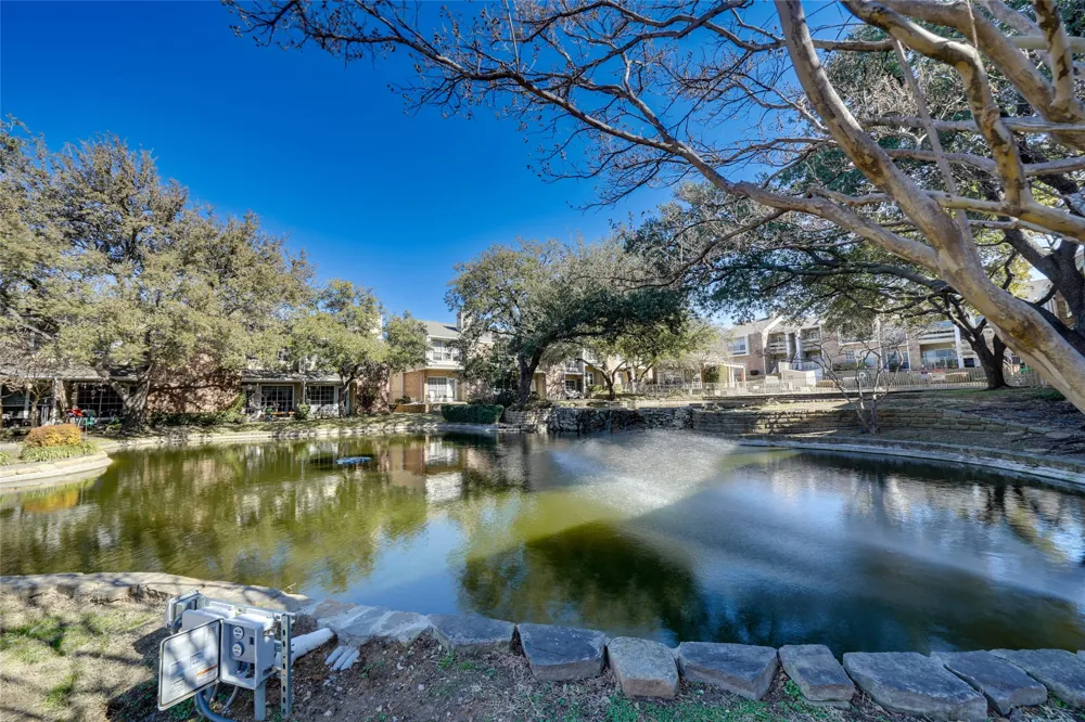3550 Country Square Drive #409 Carrollton, TX 75006