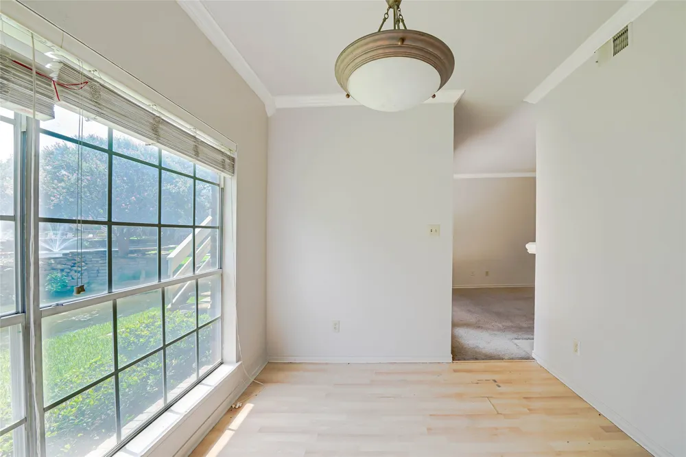 3550 Country Square Drive #409 Carrollton, TX 75006