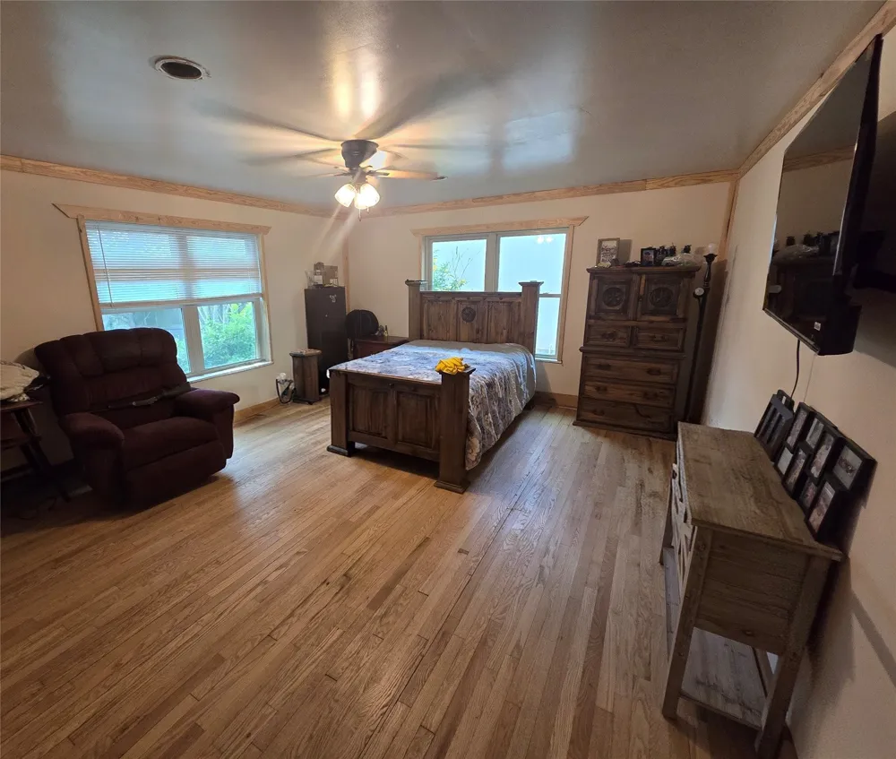406 Goliad Runge, TX 78151