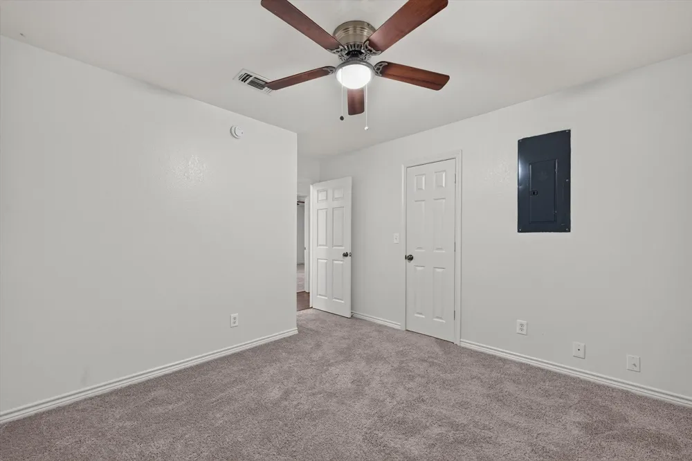 1002 Pine Street Bonham, TX 75418
