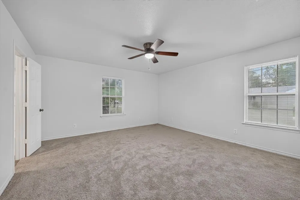 1002 Pine Street Bonham, TX 75418
