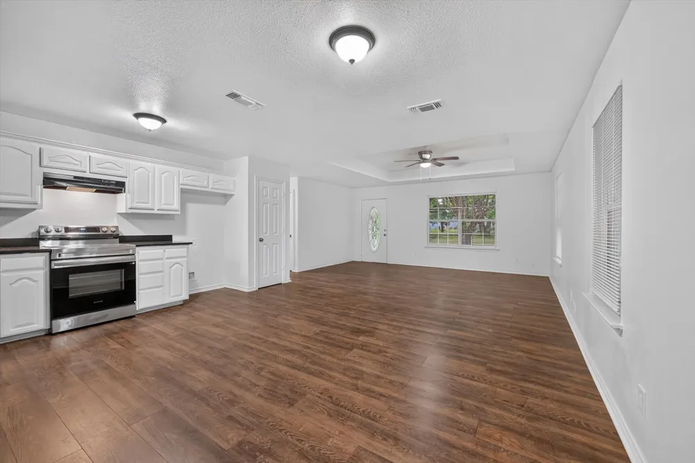 1002 Pine Street Bonham, TX 75418