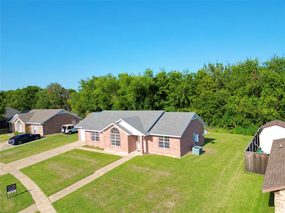 2001 Solomon Drive Commerce, TX 75428