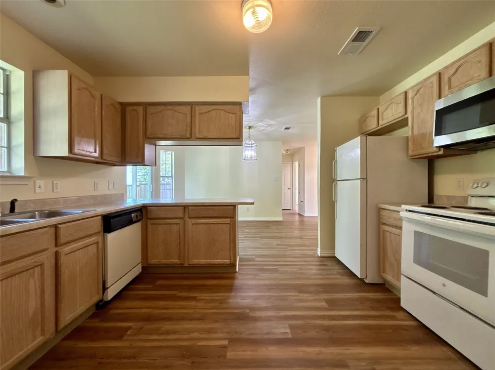 2001 Solomon Drive Commerce, TX 75428