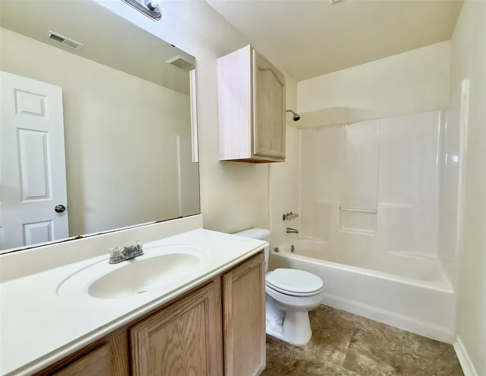 2001 Solomon Drive Commerce, TX 75428