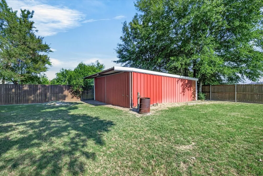 424 E Pennsylvania Avenue Van, TX 75790
