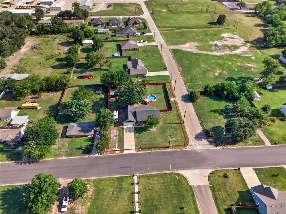 424 E Pennsylvania Avenue Van, TX 75790