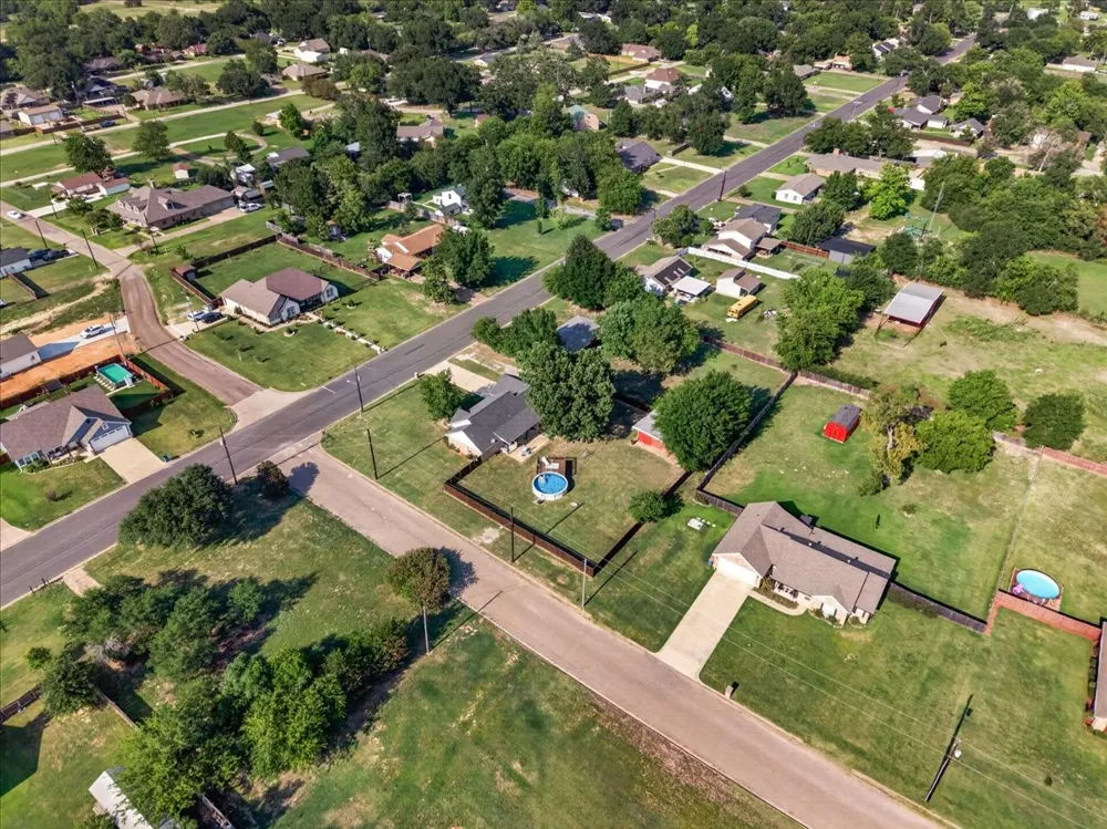 424 E Pennsylvania Avenue Van, TX 75790