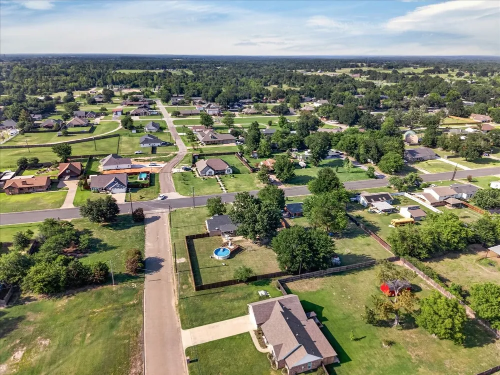 424 E Pennsylvania Avenue Van, TX 75790