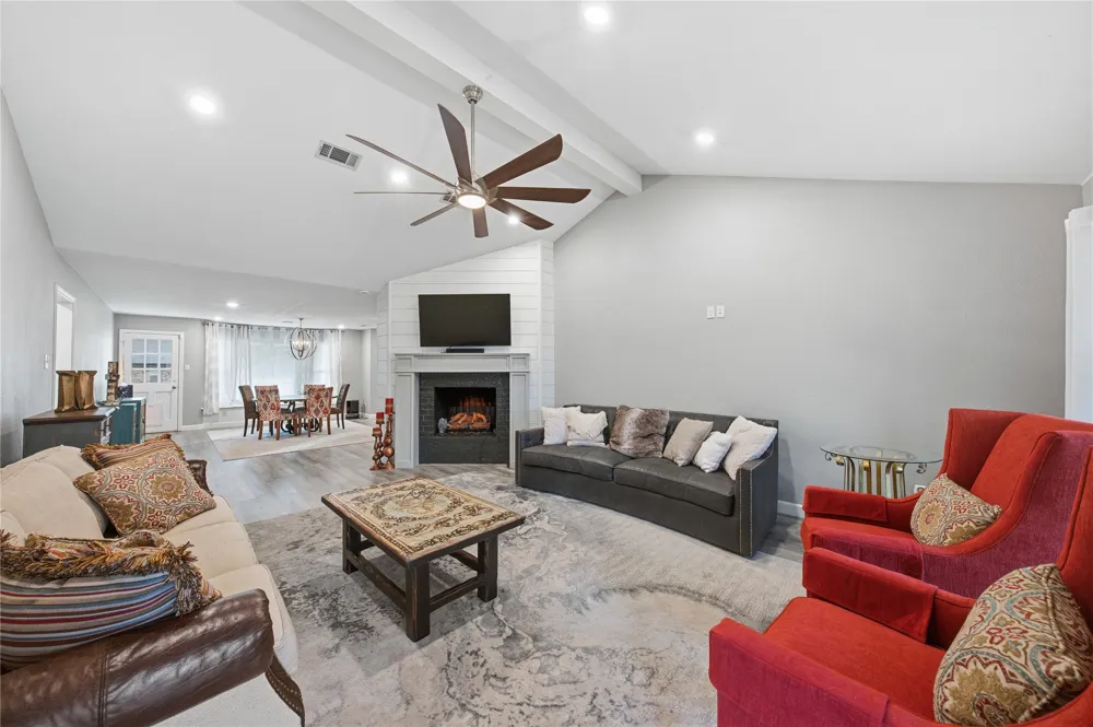 111 Havenwood Drive Enchanted Oaks, TX 75156