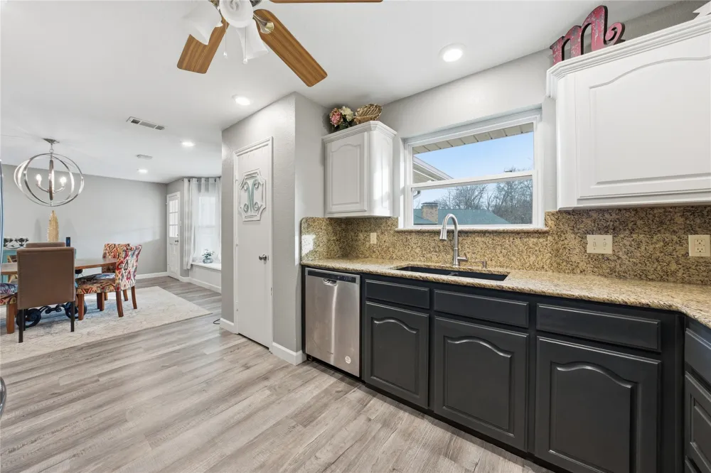 111 Havenwood Drive Enchanted Oaks, TX 75156