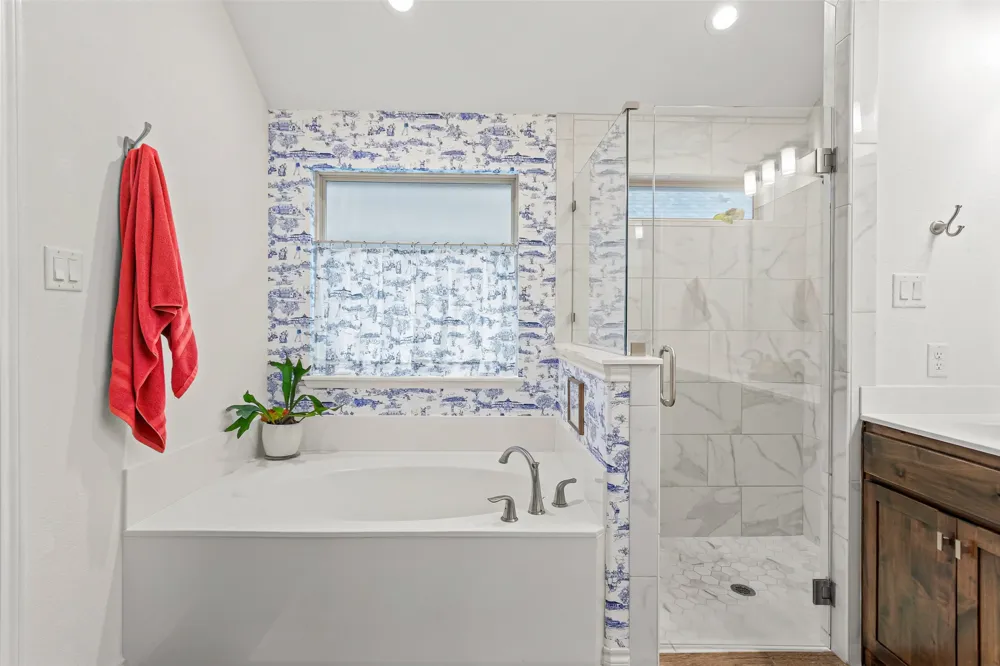 6921 Trail Rock Drive Benbrook, TX 76126