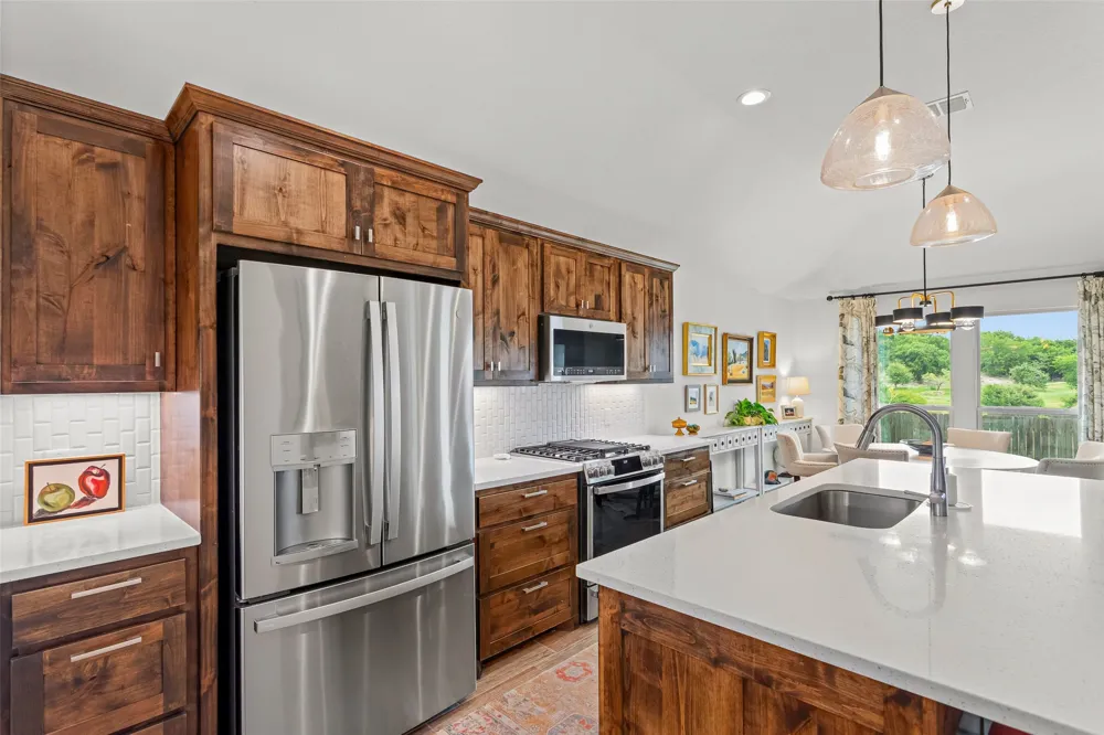 6921 Trail Rock Drive Benbrook, TX 76126