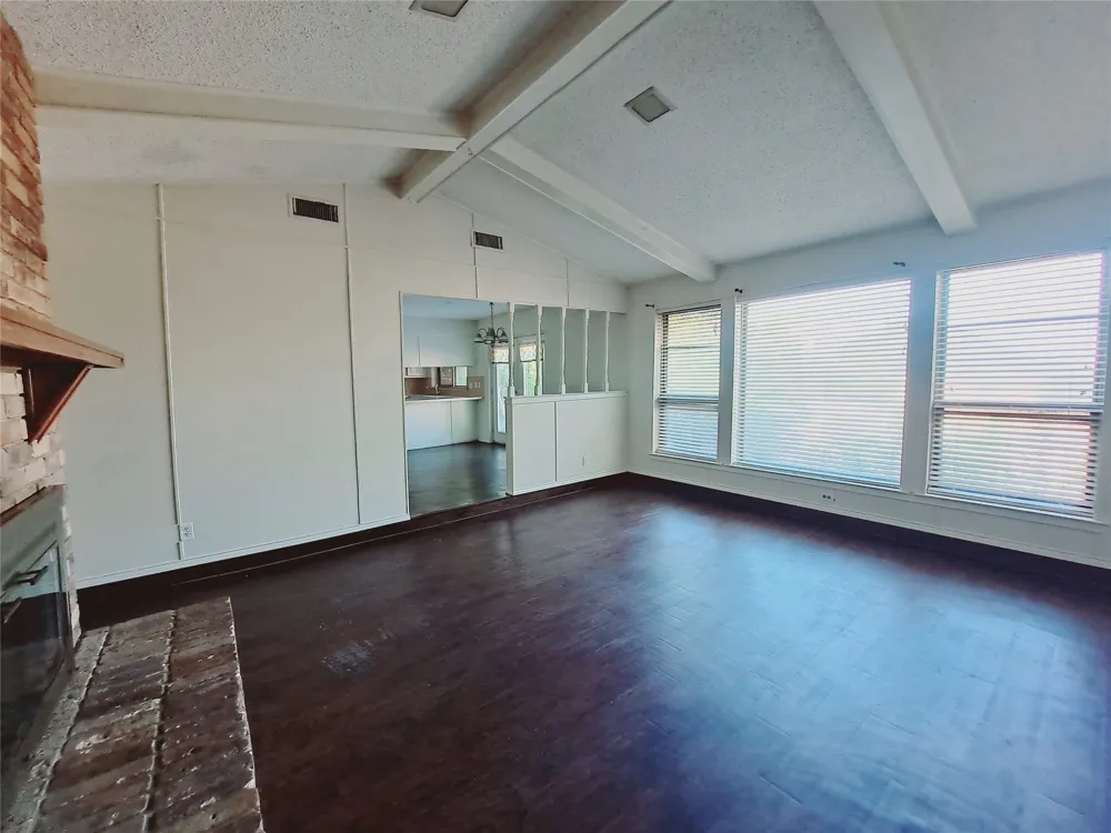 4106 Cedar Creek Drive Garland, TX 75043