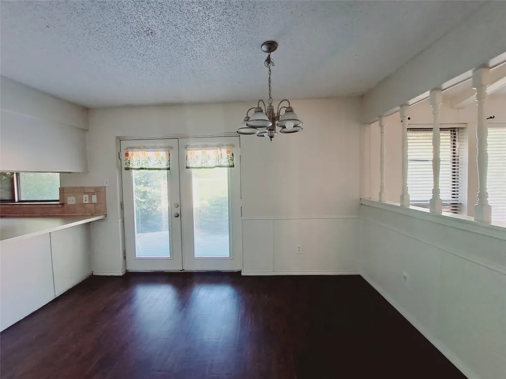 4106 Cedar Creek Drive Garland, TX 75043