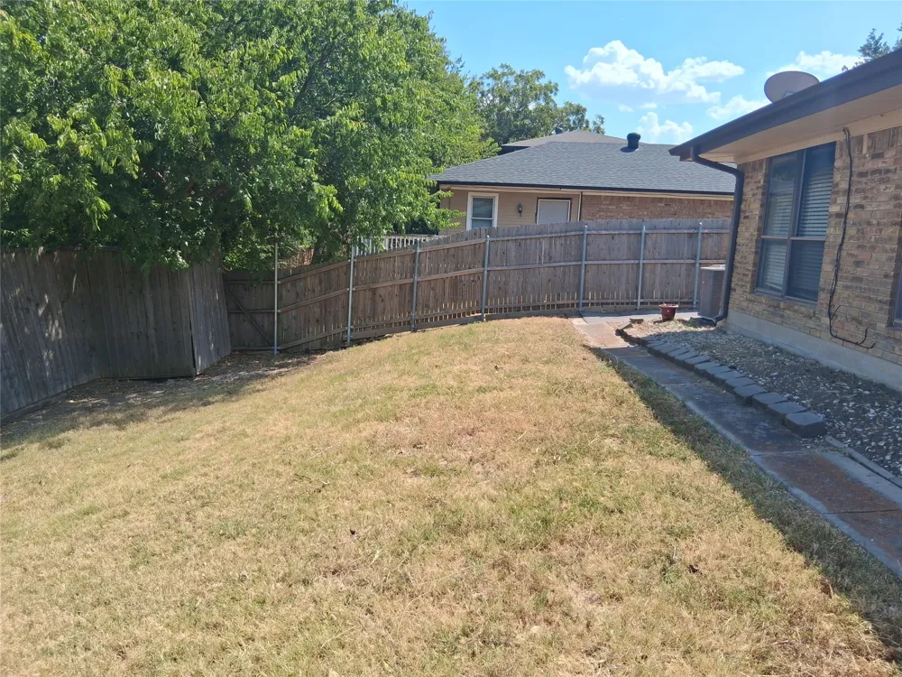 4106 Cedar Creek Drive Garland, TX 75043