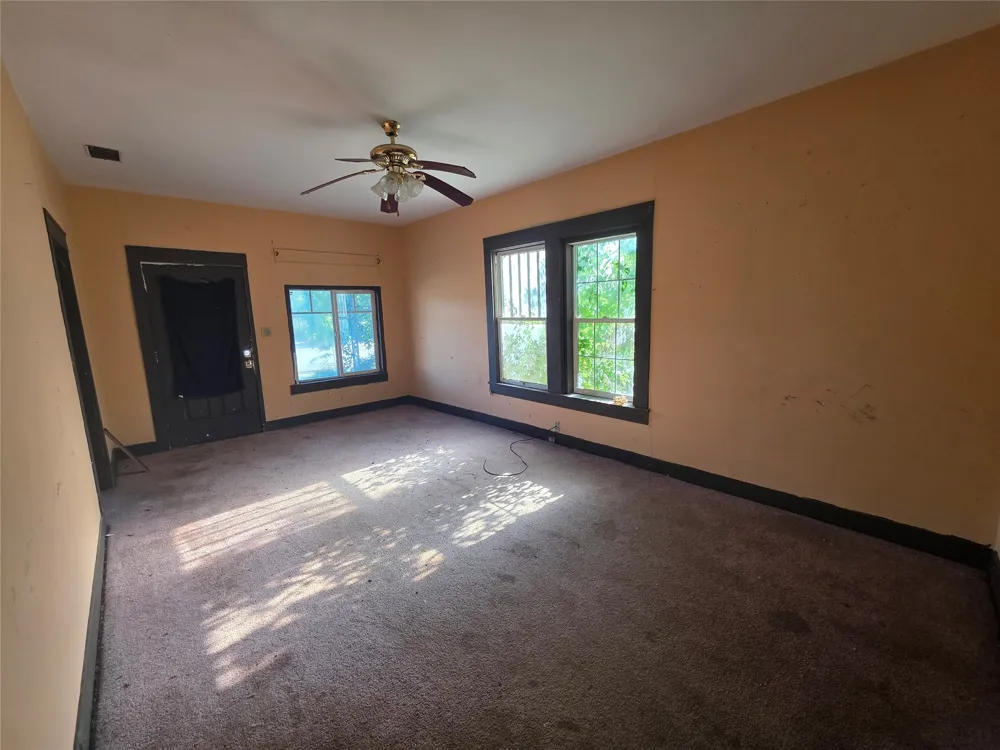 905 W Walker Street Breckenridge, TX 76424