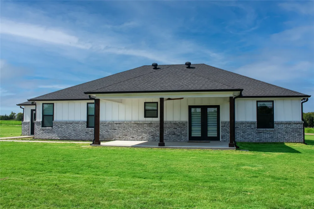 352 Private Road #36009 Honey Grove, TX 75446