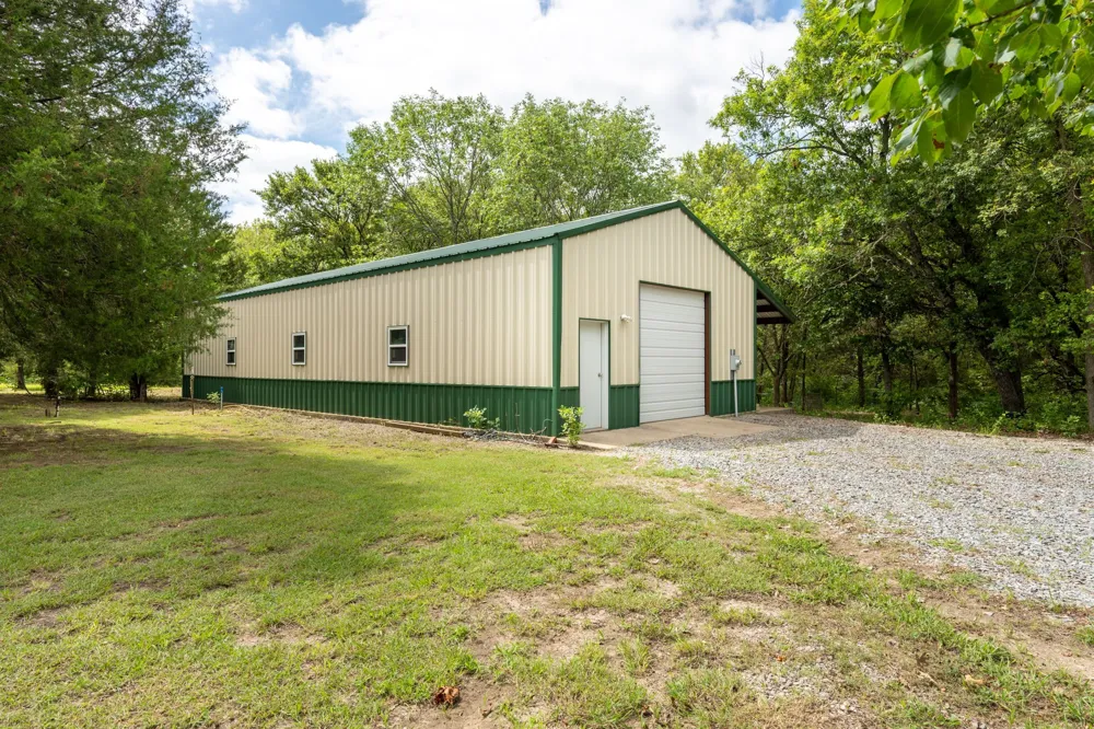 38 Jubilee Farm Road Bells, TX 75414