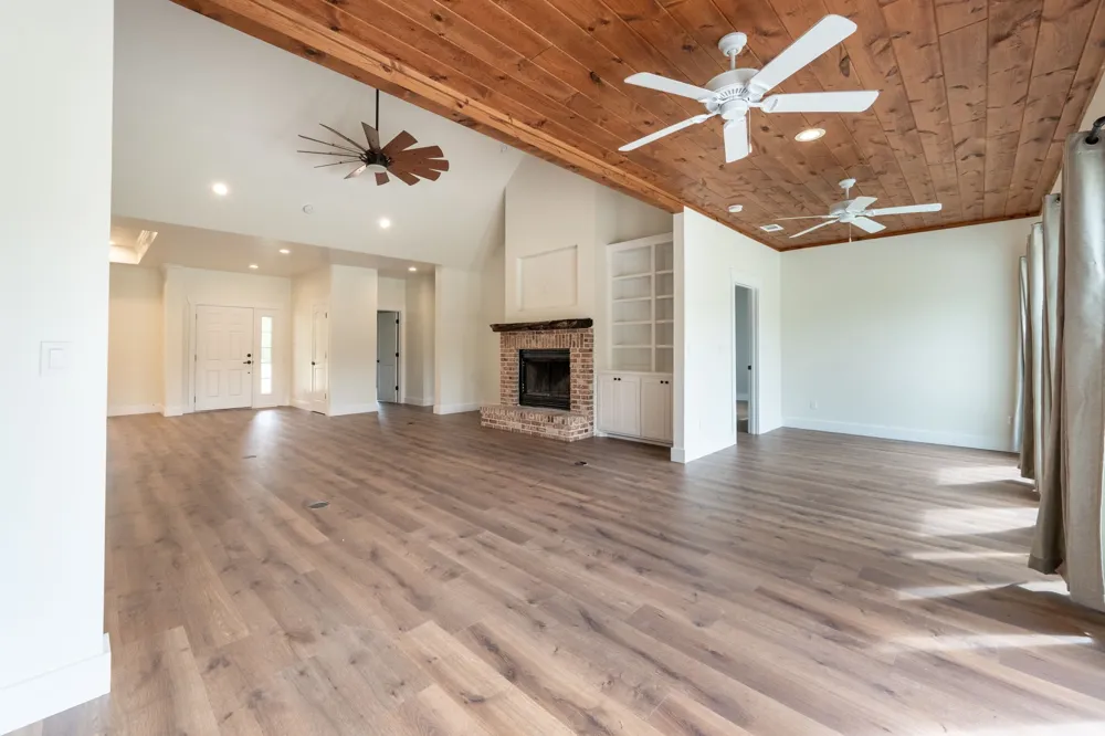 38 Jubilee Farm Road Bells, TX 75414