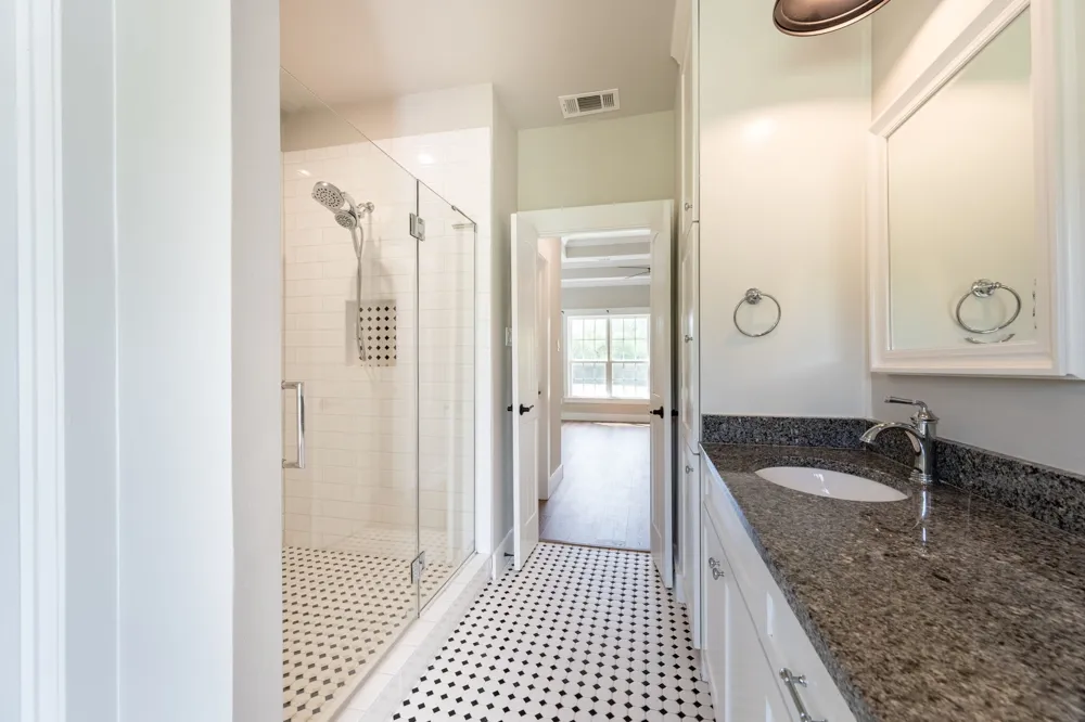 38 Jubilee Farm Road Bells, TX 75414
