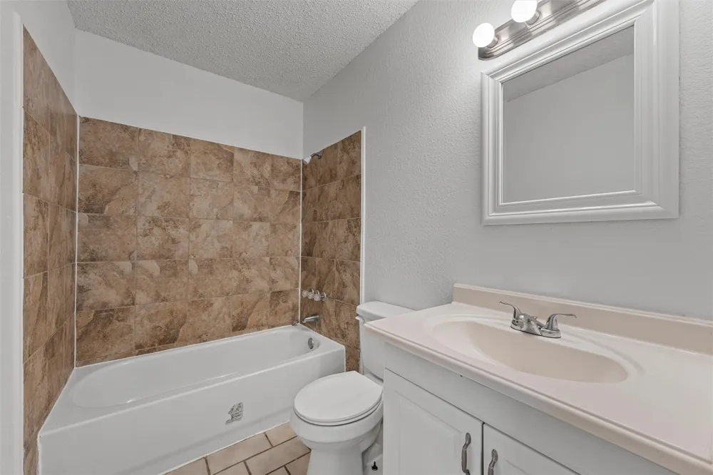 1374 Saffles Road Robinson, TX 76706