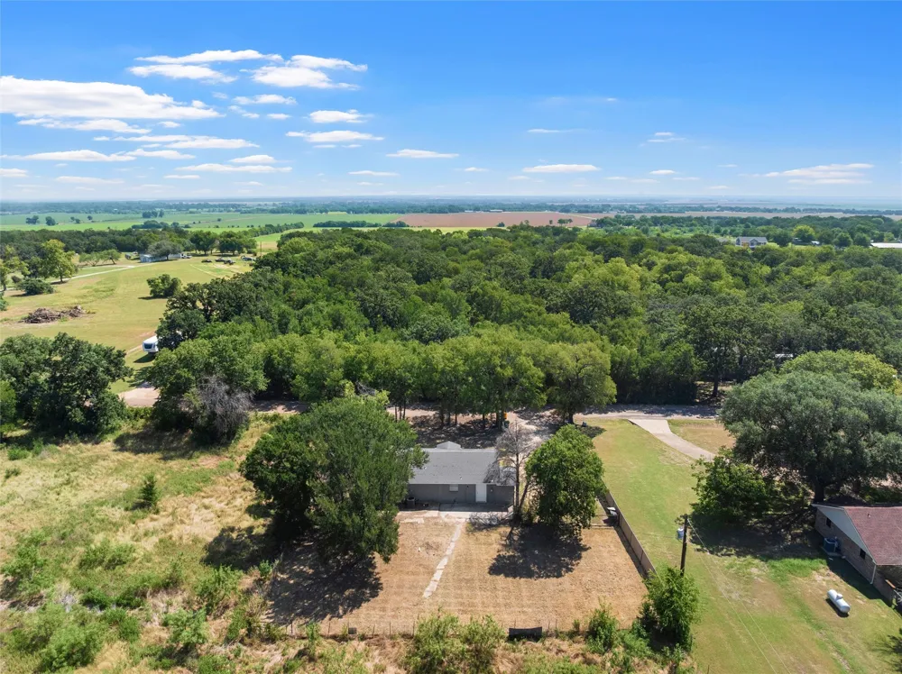 1374 Saffles Road Robinson, TX 76706